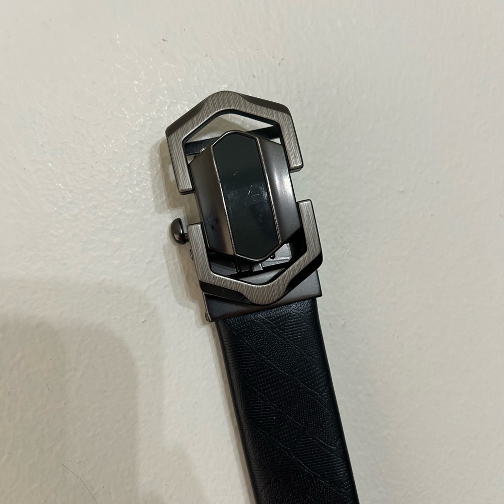 Stylish Black Belt with Silver Buckle
